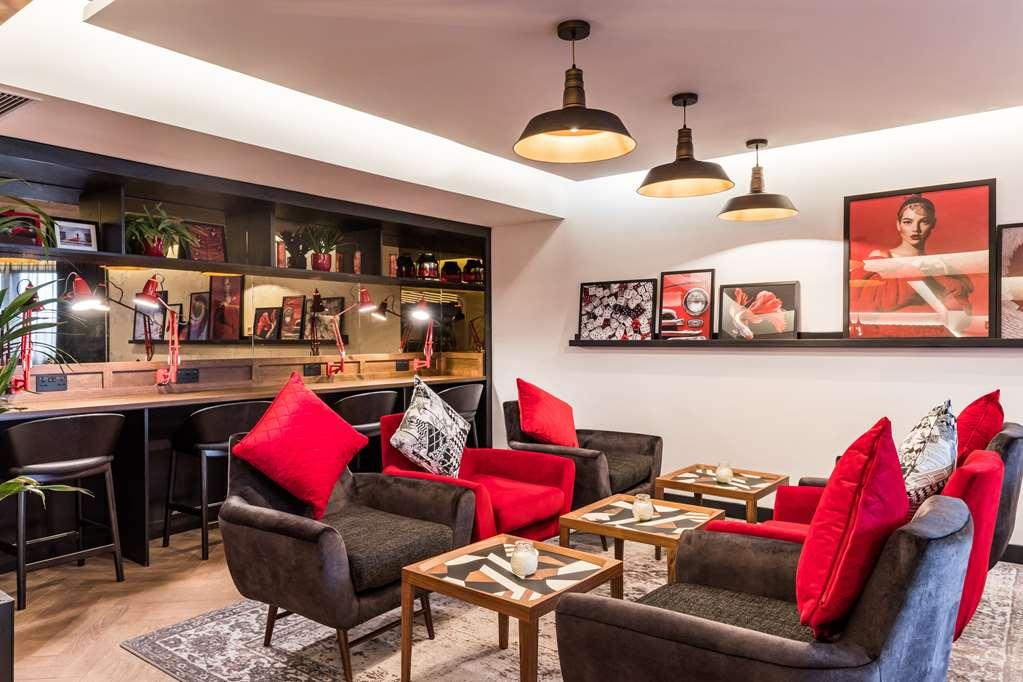 Radisson Red Hotel London Heathrow מסעדה תמונה